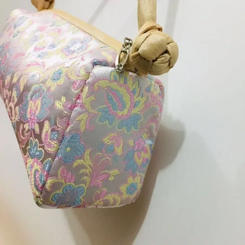 Chinese Style Silk Embroidered Women Bag 2025 New Fashion Women's Bag Luxury Women Handbag Totes Cheongsam Female Clutch Bags