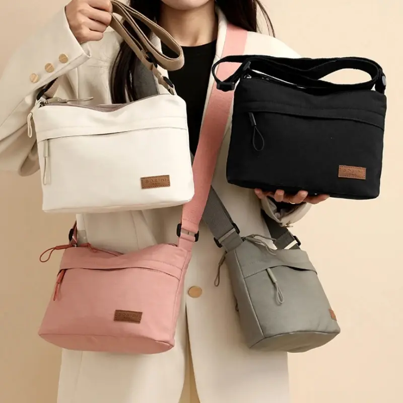 New Lightweight Canvas Shoulder Crossbody Bag for Women 3 Main Pockets High Capacity Women's Handbags Versatile Commuting Bag