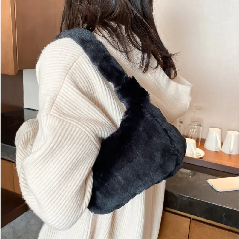 Plush Shoulder Bags for Femme Luxury Designer Soft Winter Ladies Clutch Purse Handbag Cute Fashion Female Party Underarm Bag