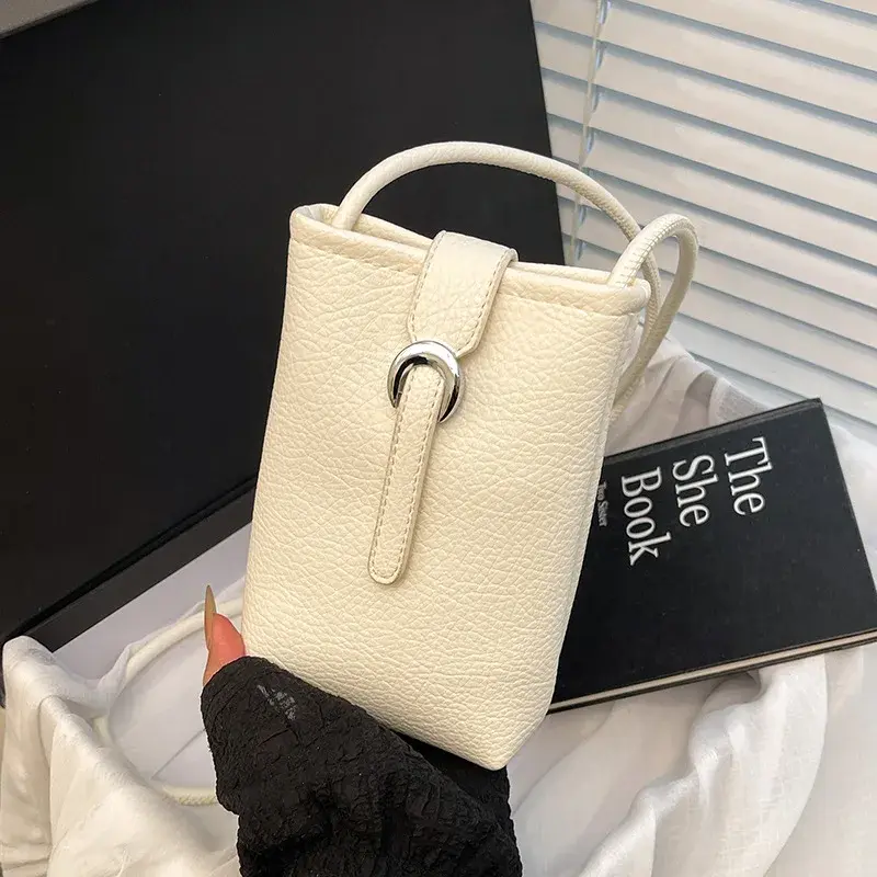 New Hot Selling Women's Shoulder Bag High Quality Pu Leather Handbags Large Capacity Crossbody Bags for Women Phone Purse Flap