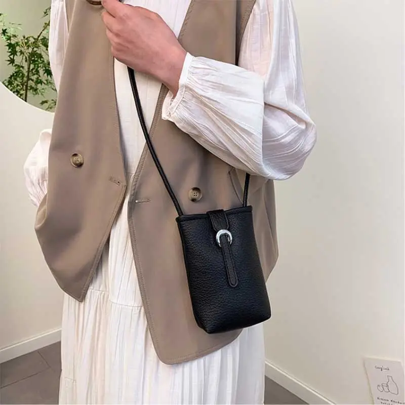 New Hot Selling Women's Shoulder Bag High Quality Pu Leather Handbags Large Capacity Crossbody Bags for Women Phone Purse Flap