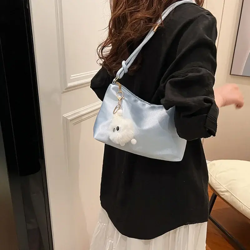 Elegant Luxury Shoulder Bag for Daily Commuting Smooth Cloth Satin Women Underarm Bag Retro Lady Handbags Soft Travel Totes