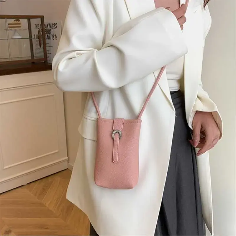 New Hot Selling Women's Shoulder Bag High Quality Pu Leather Handbags Large Capacity Crossbody Bags for Women Phone Purse Flap
