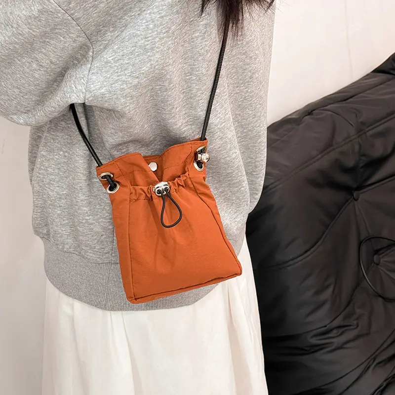 Nylon Crossbody Bag Soft Mini Phone Wallet Multifunctional Square Shoulder Bag Crossbody Purse Canvas Purse Messenger Bag bolsa