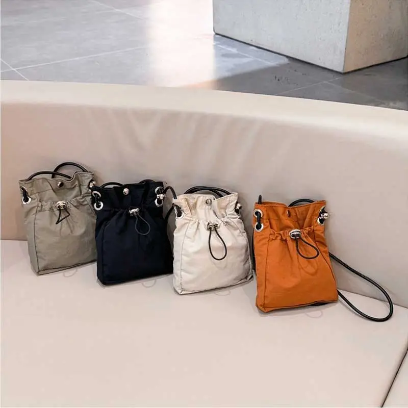 Nylon Crossbody Bag Soft Mini Phone Wallet Multifunctional Square Shoulder Bag Crossbody Purse Canvas Purse Messenger Bag bolsa