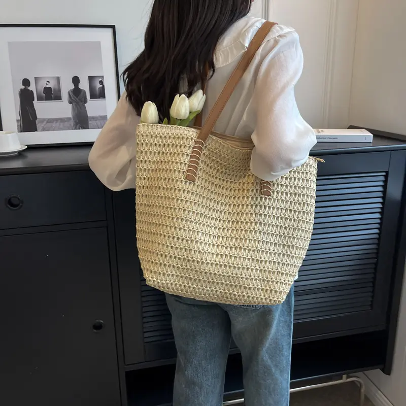 Hand-woven Women's Shoulder Handbag Bohemian 2025 Summer Fashion Straw Beach Tote Bag Travel Shopper Weaving Shopping Bags