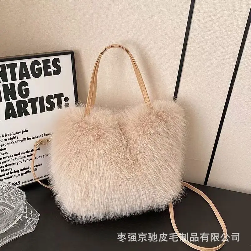 Autumn and winter new fluffy bag imitation fox hair crossbody shoulder strap plush bag flow hand bag hand bags
