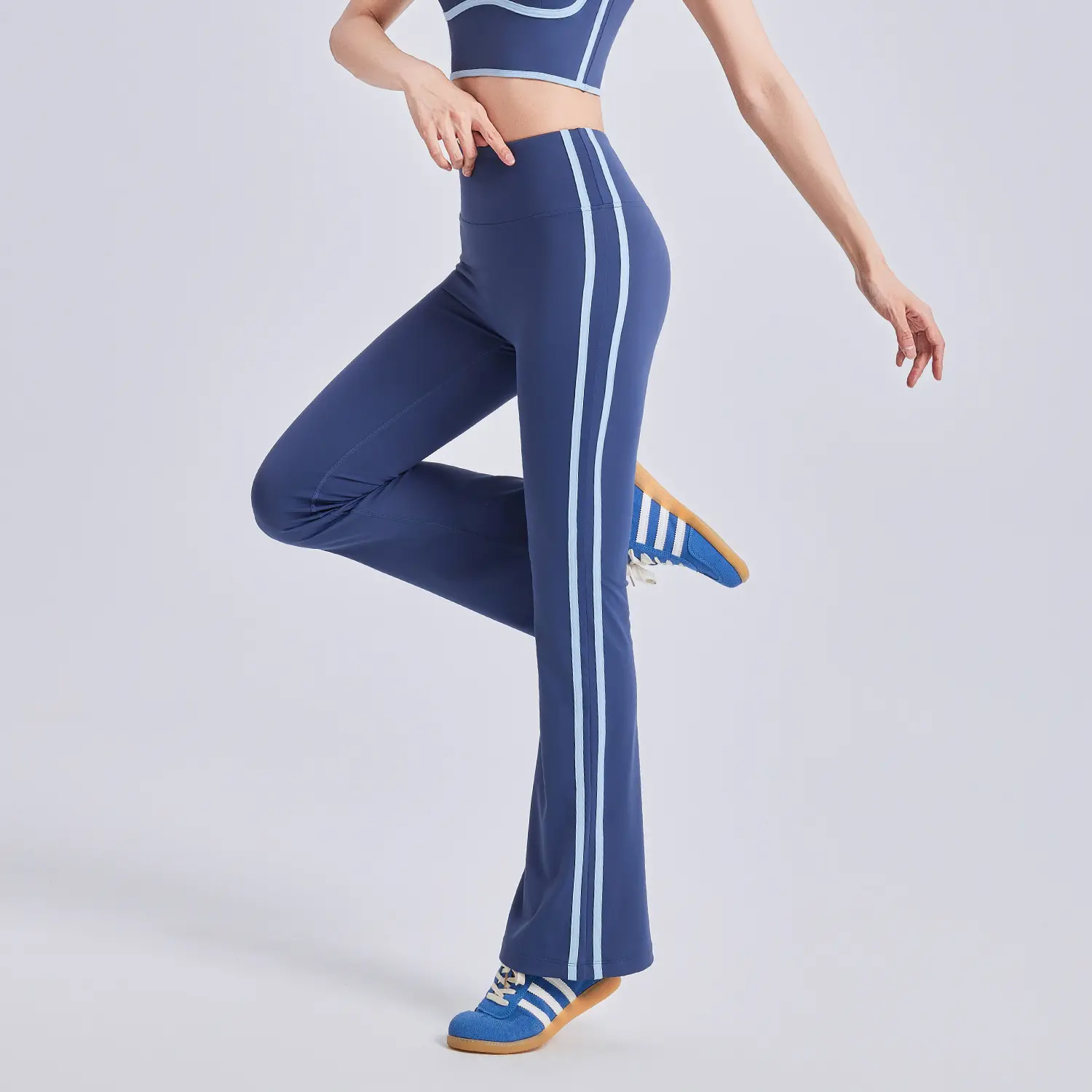 Juyitang's new striped flared pants running nude elastic sports fitness high waist hip lift yoga trousers women