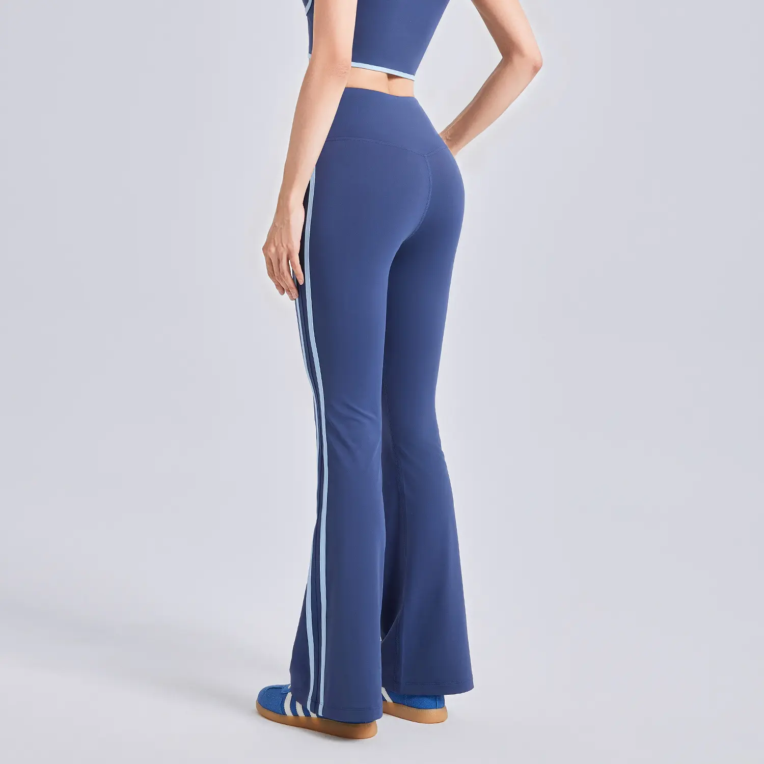 Juyitang's new striped flared pants running nude elastic sports fitness high waist hip lift yoga trousers women