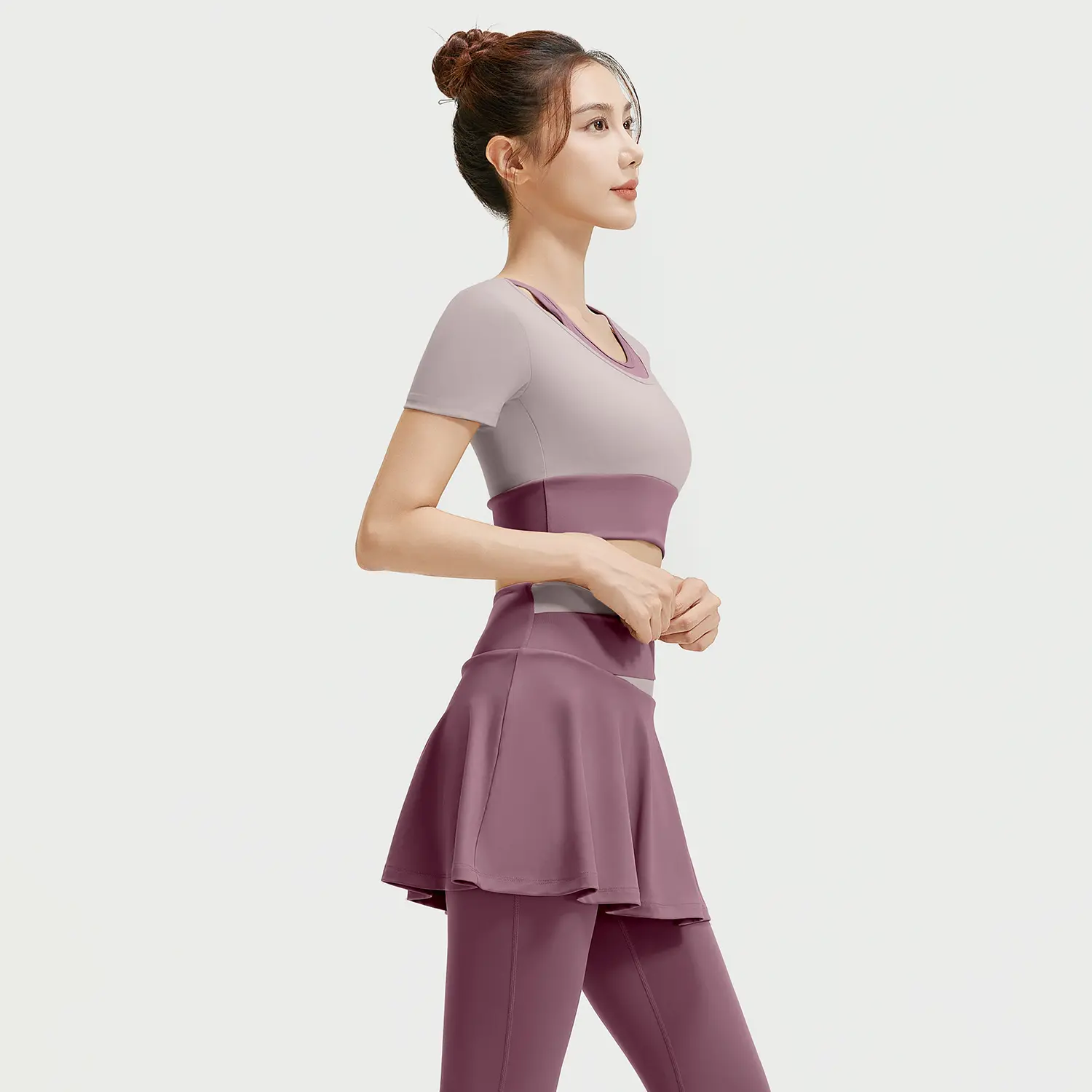 Juyatang nude high elastic color matching fake two-piece yoga suit breathable sports yoga fitness suit women