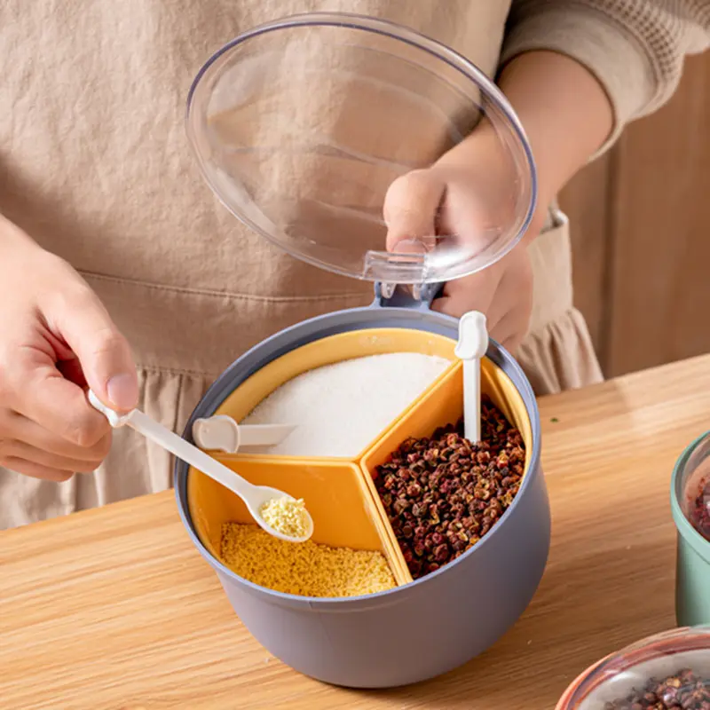 Seasoning box kitchen supplies one multi-cell salt storage monosodium glutamate bottle salt tank tank home seasoning tank
