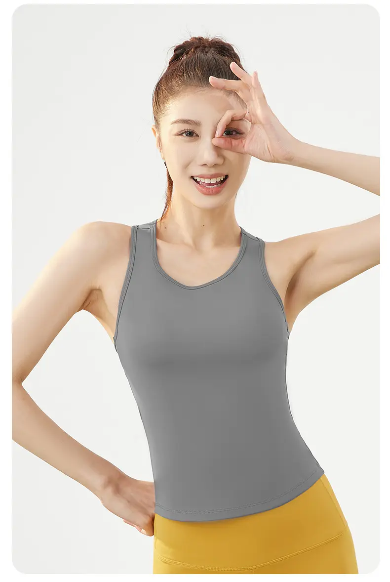 Juyitang Peach Yoga Set Integrated Fixed Round Neck Tight Anti-light Non-running Cup Sports Set