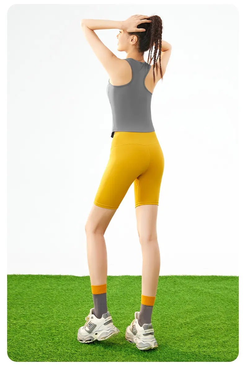 Juyitang Peach Yoga Set Integrated Fixed Round Neck Tight Anti-light Non-running Cup Sports Set