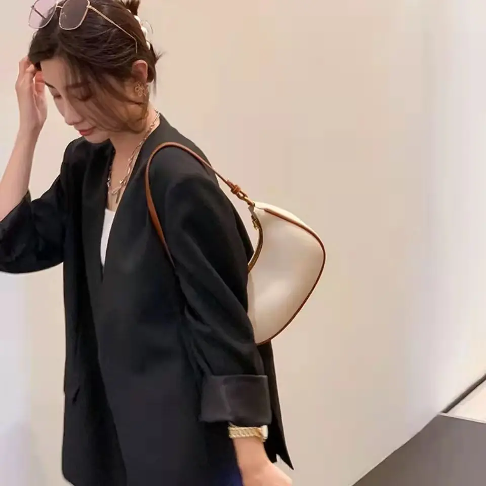 Small C armpit bag women's new fashion explosion with a small French high-grade sense of foreign style single shoulder bag tide