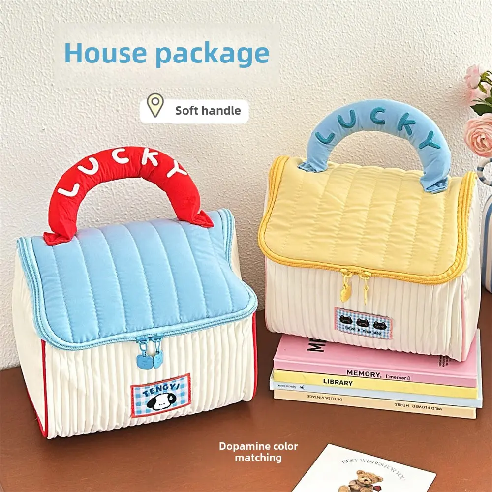 Original Cute Cabin Makeup Bag Girls large capacity skincare storage bag Portable portable travel toiletry bag