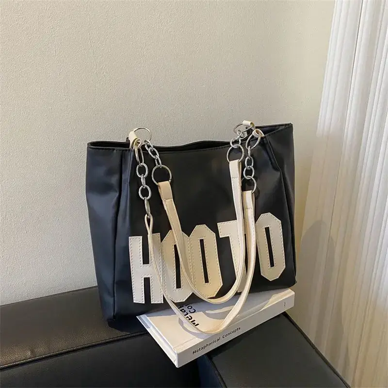 Large capacity women's bag Autumn and winter fashion texture single shoulder underarm delicate bag new student commutingtote bag