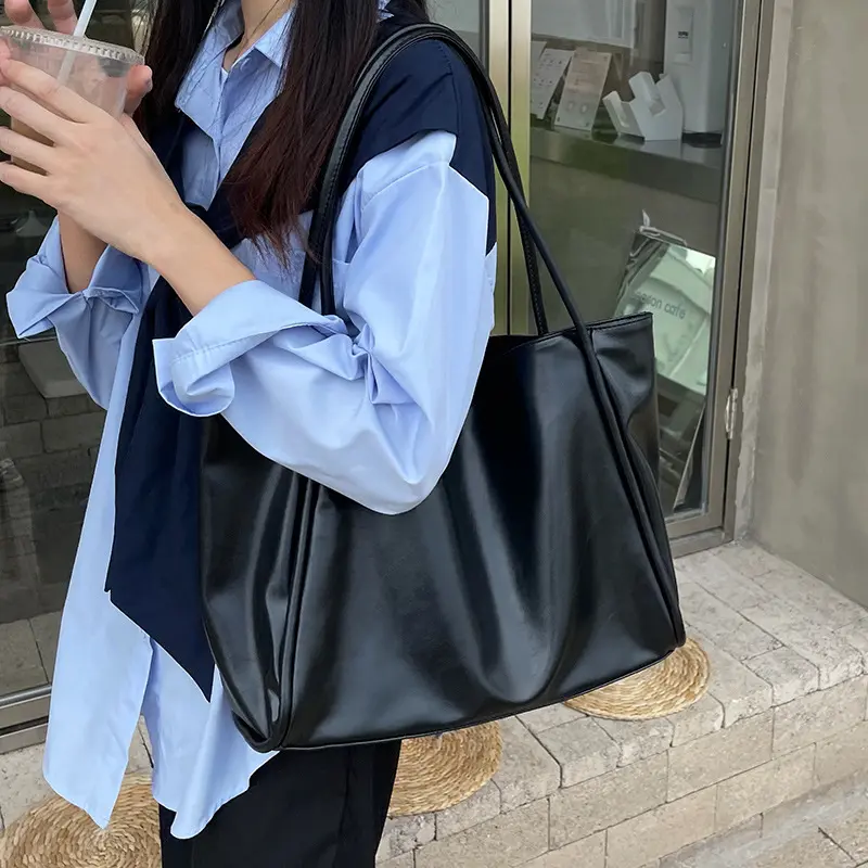 South Korean bag women's new portable bag Tote bag small design all large capacity single shoulder leisure underarm bag