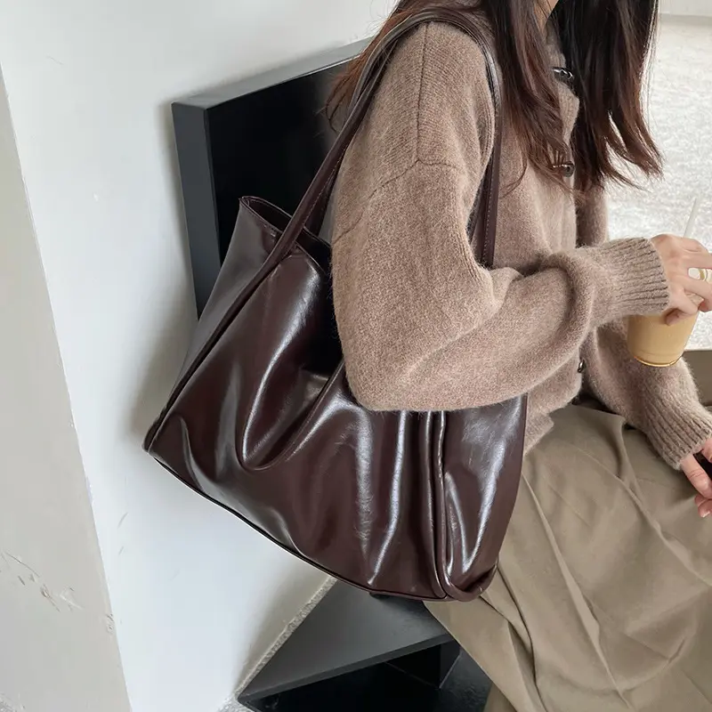 South Korean bag women's new portable bag Tote bag small design all large capacity single shoulder leisure underarm bag