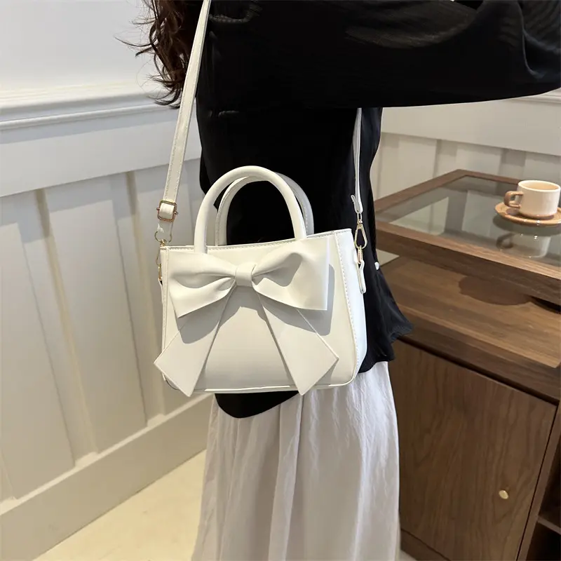 Spring new sweet small fresh fashion small square bag single shoulder crossbody bag simple fashion bow women's bag