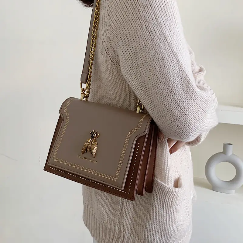 National women's bag summer new chain retro bee one shoulder Tote bag Crossbody small square bag crossbody bags for women