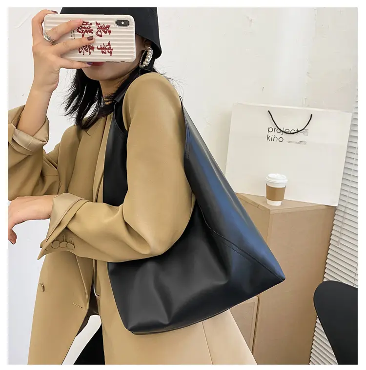 Large capacity Tote bag women's bag soft leather handbag niche design simple fashion shoulder bag bags for women