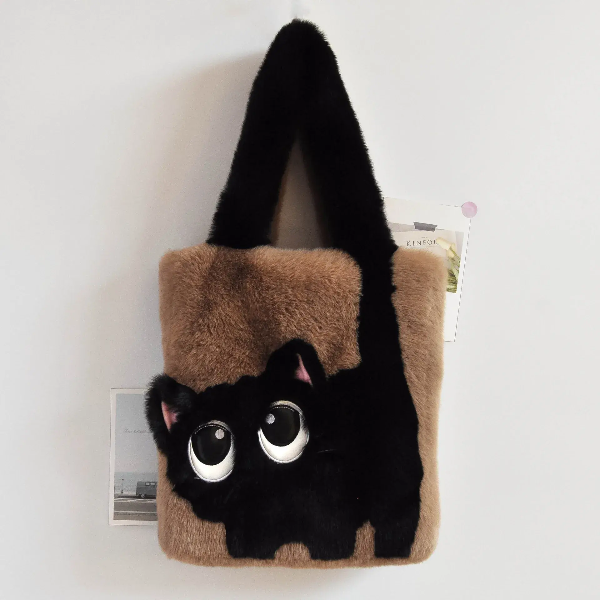 New autumn and winter plush bag women's large capacity creative cat cartoon color contrast stitching embroidery Tote bag handbag