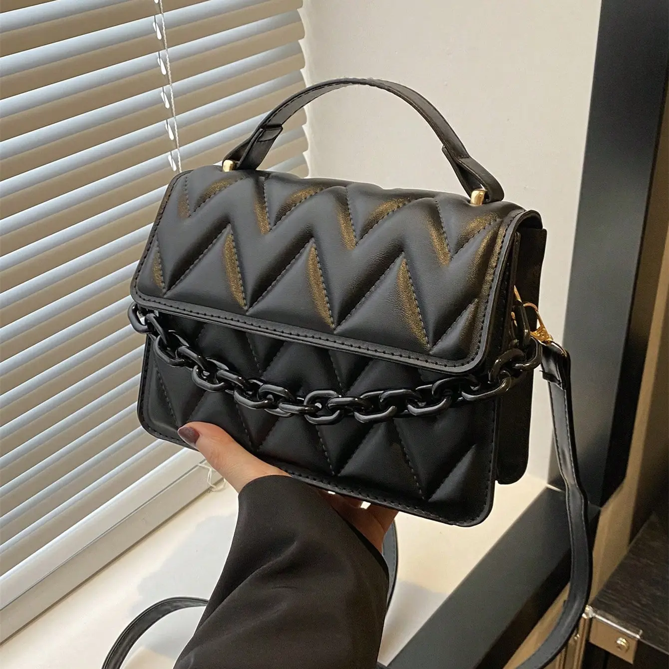 Simple design retro carrying small square bag women's bag autumn and winter new chain bag single shoulder crossbody bag diamond