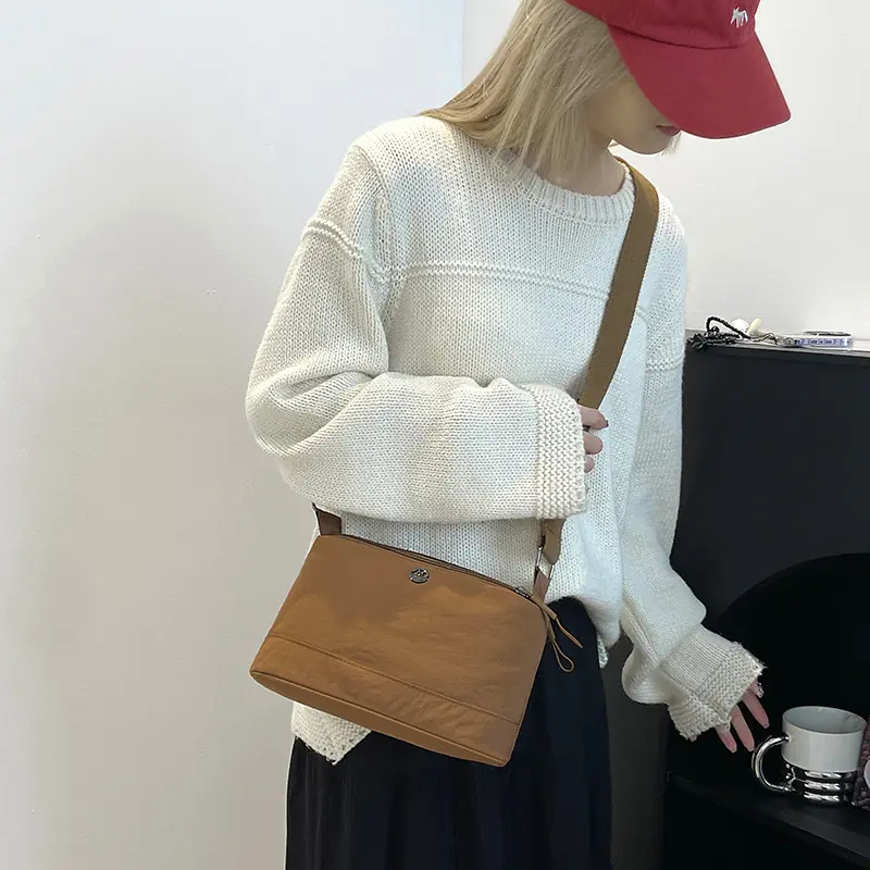 Fashion messenger bags for women Multi-layer travel shopping Small square bags for women