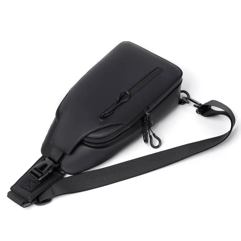 Outdoor large capacity messenger bag men's breast bag fashion shoulder bag men bag