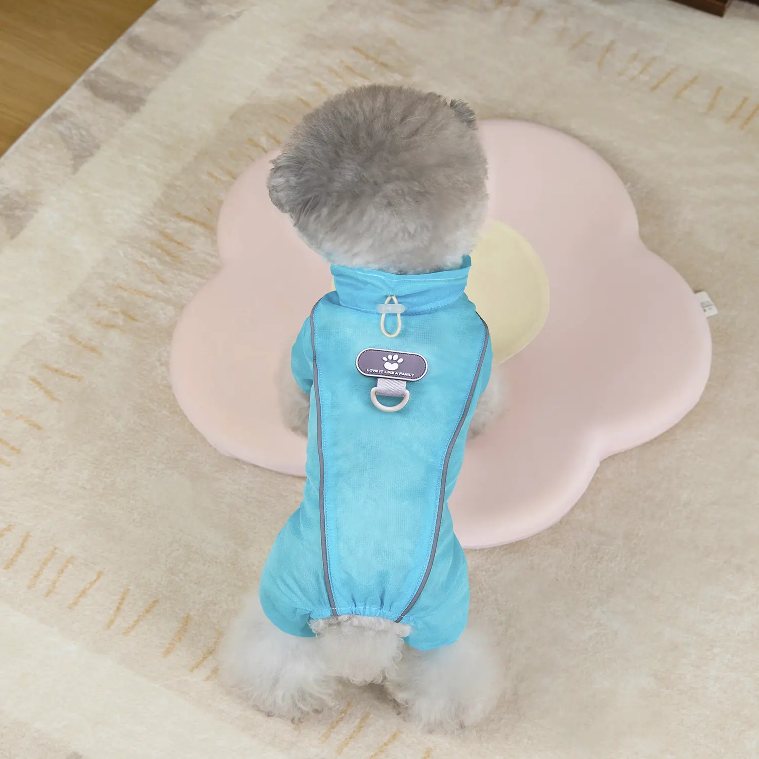 Pet four-legged outdoor sunscreen clothing UV-resistant breathable ice silk teddy small dog pet dog traction clothing