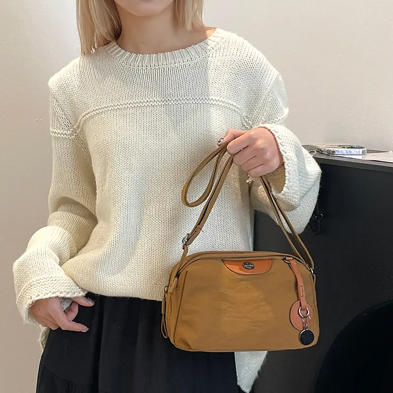 Commuter ladies shoulder bag fashion versatile messenger bag waterproof crossbody bags for women