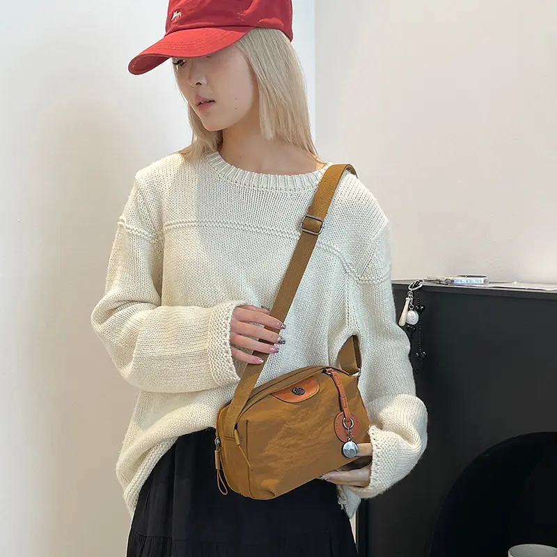 Commuter ladies shoulder bag fashion versatile messenger bag waterproof crossbody bags for women