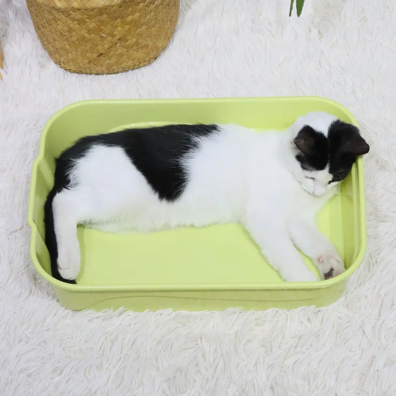 Semi-closed kitten litter box anti-splash high edge cat toilet pet supplies