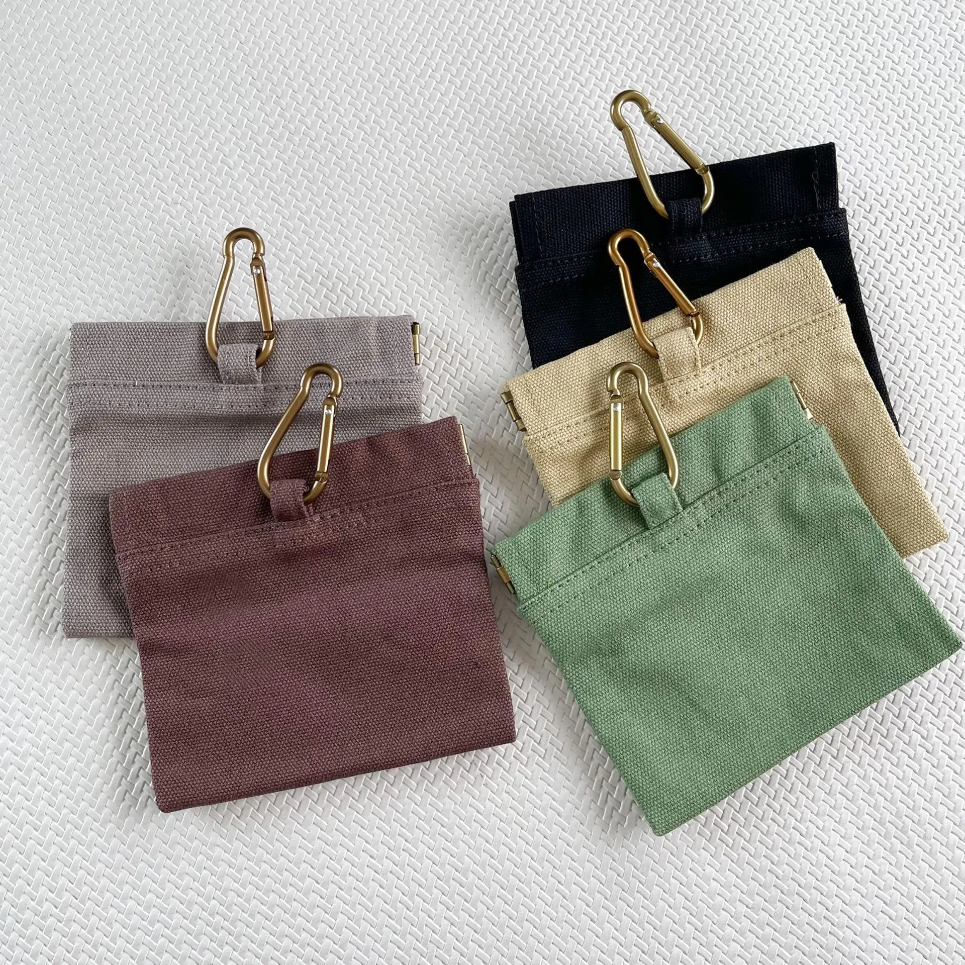 Canvas dog food bag Moisture-proof dog food bag Outdoor dog walking portable hanging pet training snack bag