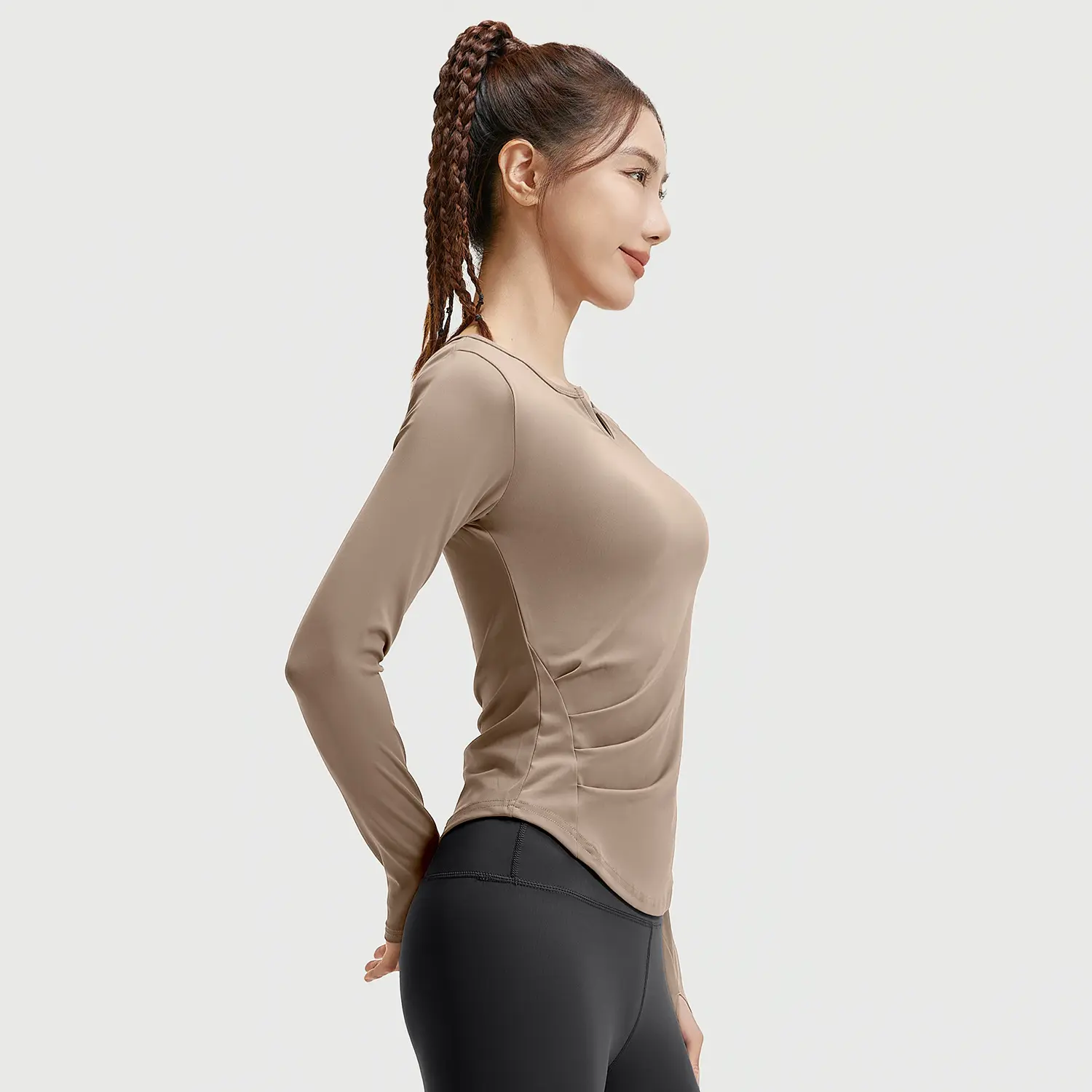 Juyatang V-neck long-sleeved nude yoga clothes pleated waist thin tight sports fitness top