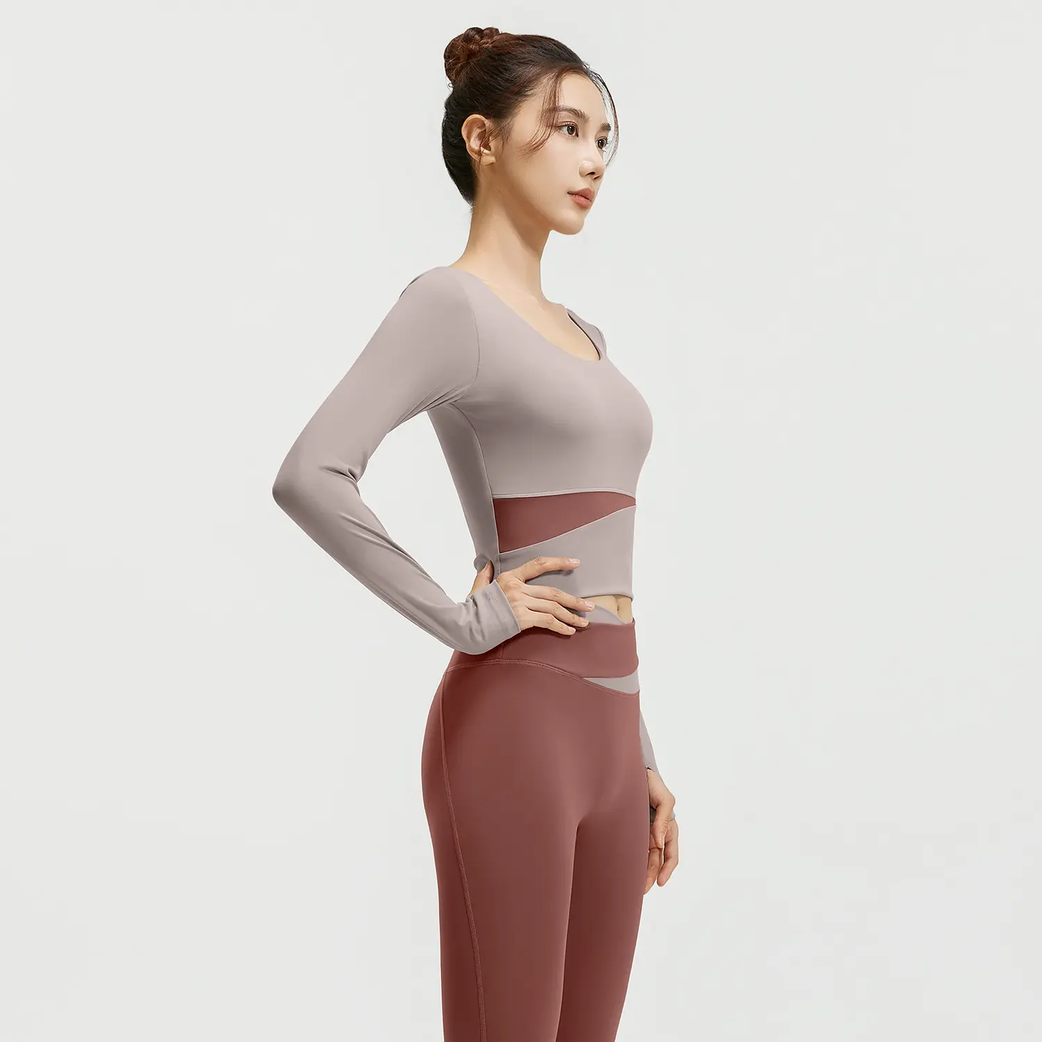 Juyatang nude feeling tight high elastic and thin sports running fitness suit women's color matching yoga suit