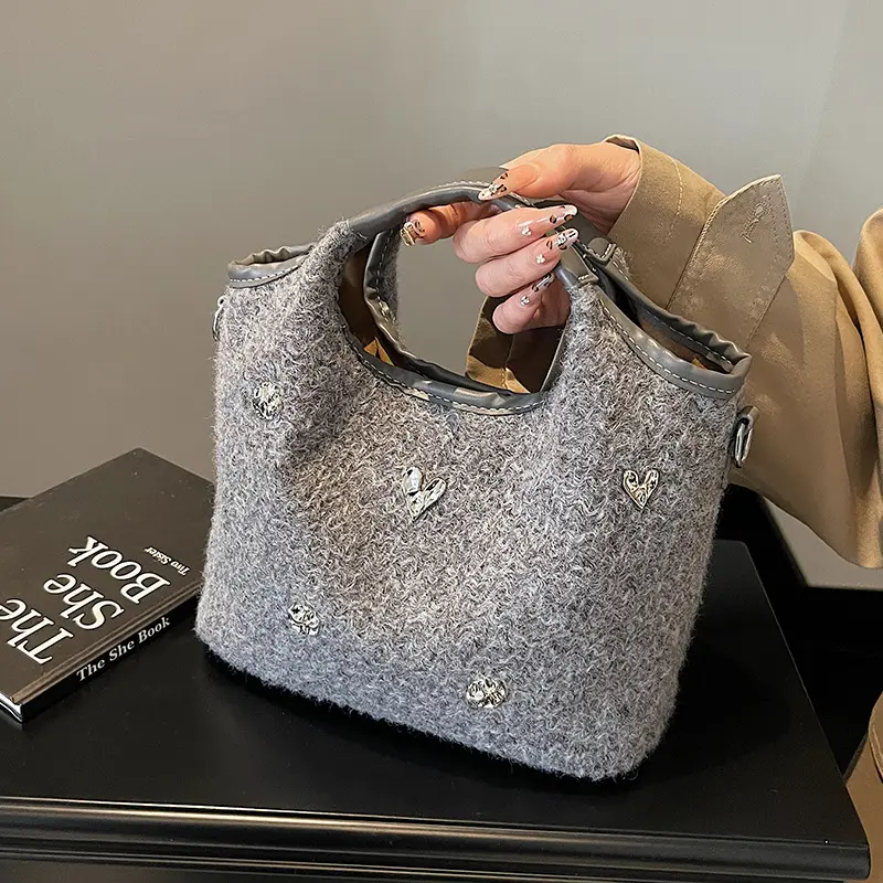 Super fire minority wool bag female new autumn and winter cross-body bag fashion tote bucket bag handbags