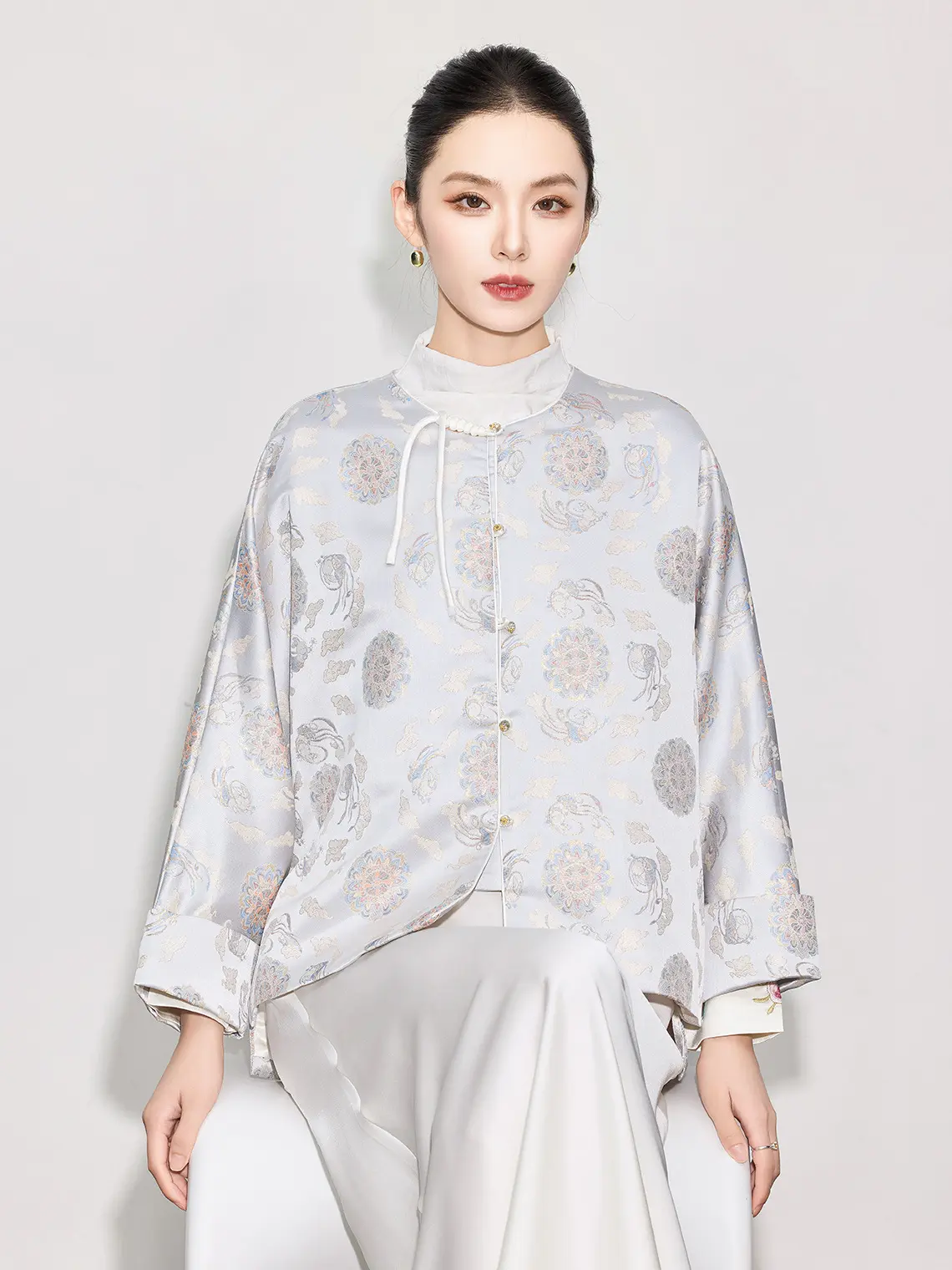 Chinese style button coat women's imitation Song brocade retro crew neck top Chinese shirt