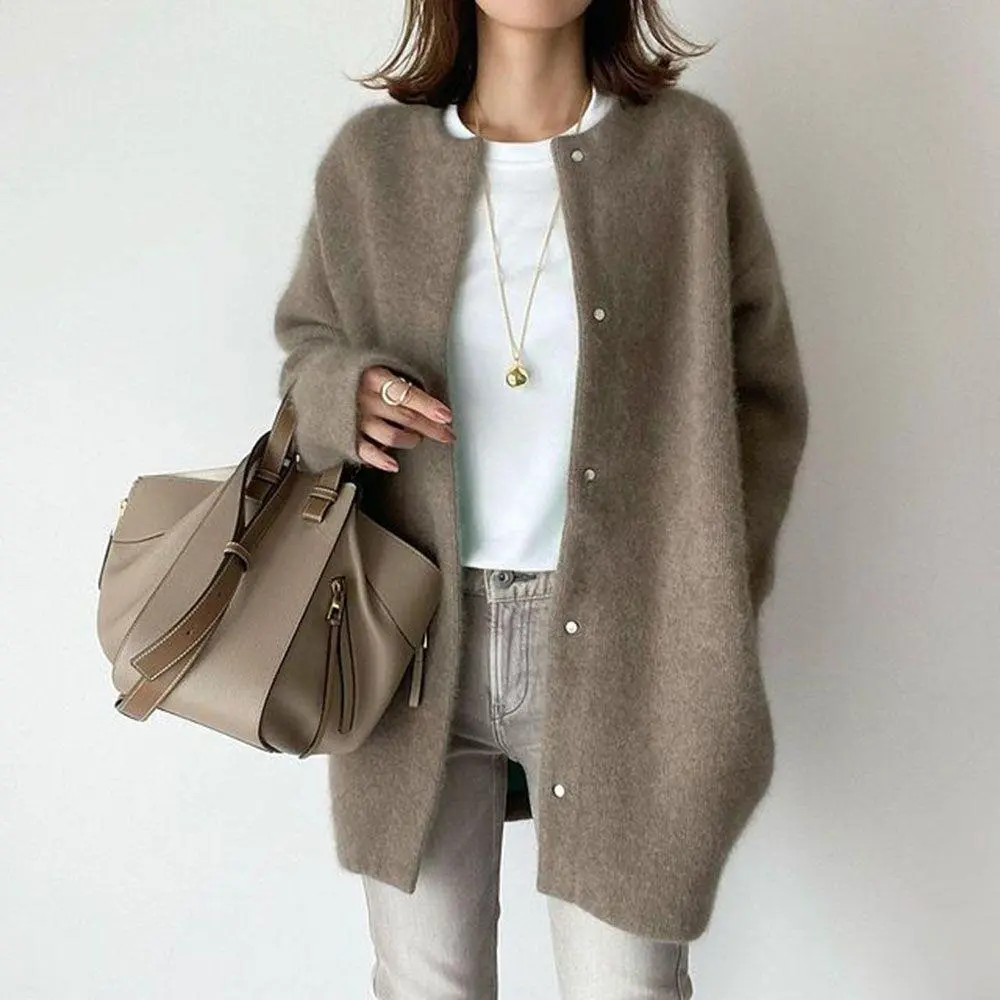 Autumn new super soft knitted coat shows thin design sense niche loose coat women cardigan women sweater