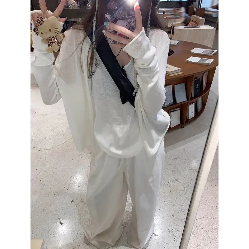 Light and relaxed knitted cardigan women's spring sunscreen blouse foreign style age-reducing fashion top cardigans