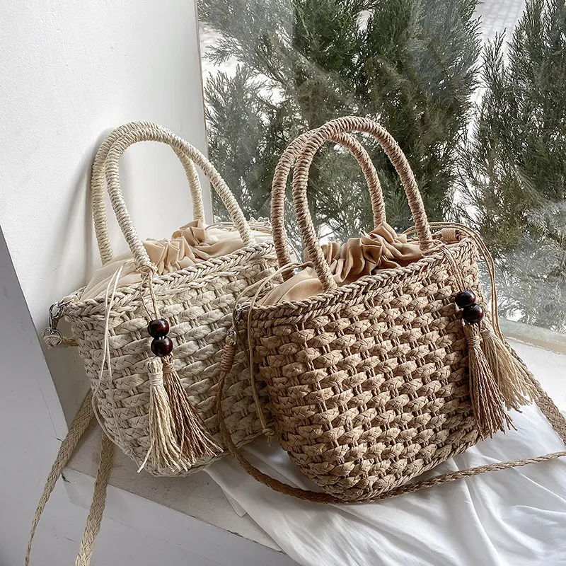 Women Handbags Straw Rattan Woven Crossbody Bag Summer Bohemia Beach Tassel Design Basket Bag Fashion Shoulder Messenger Bag