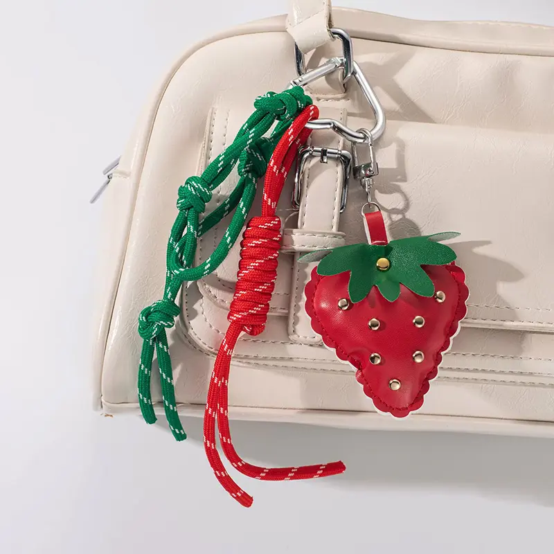New Women's Cute Strawberry Shape PU Leather Keychain for Bag Earphone Case Pendant Fruit Car Keychain Ornaments