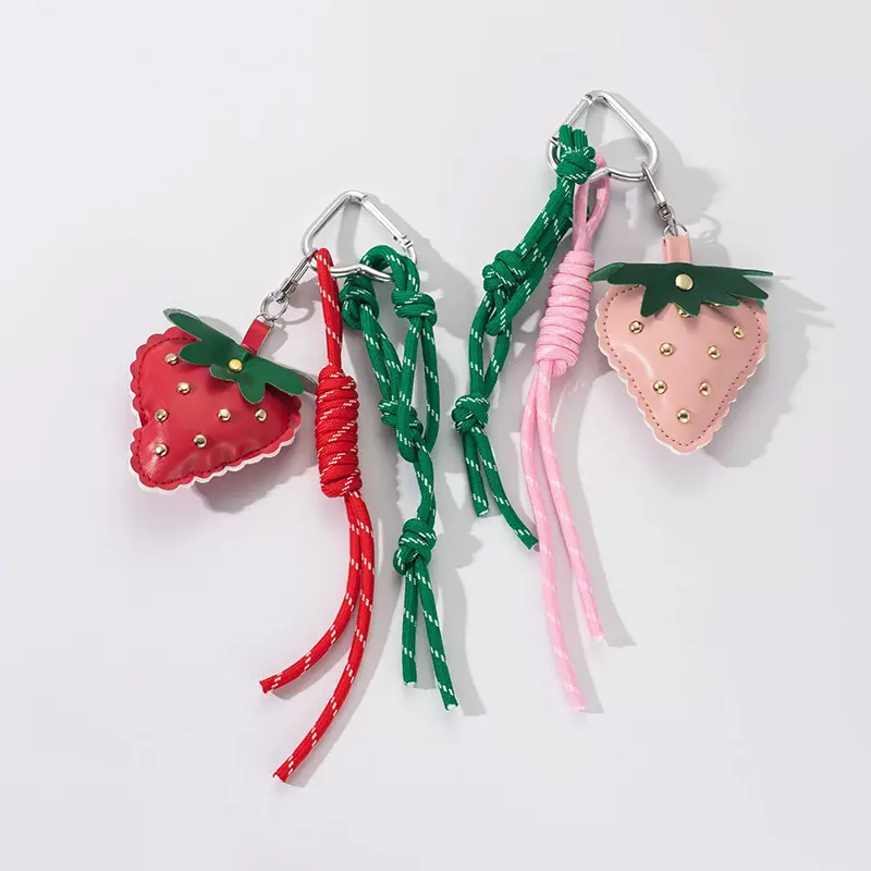 New Women's Cute Strawberry Shape PU Leather Keychain for Bag Earphone Case Pendant Fruit Car Keychain Ornaments