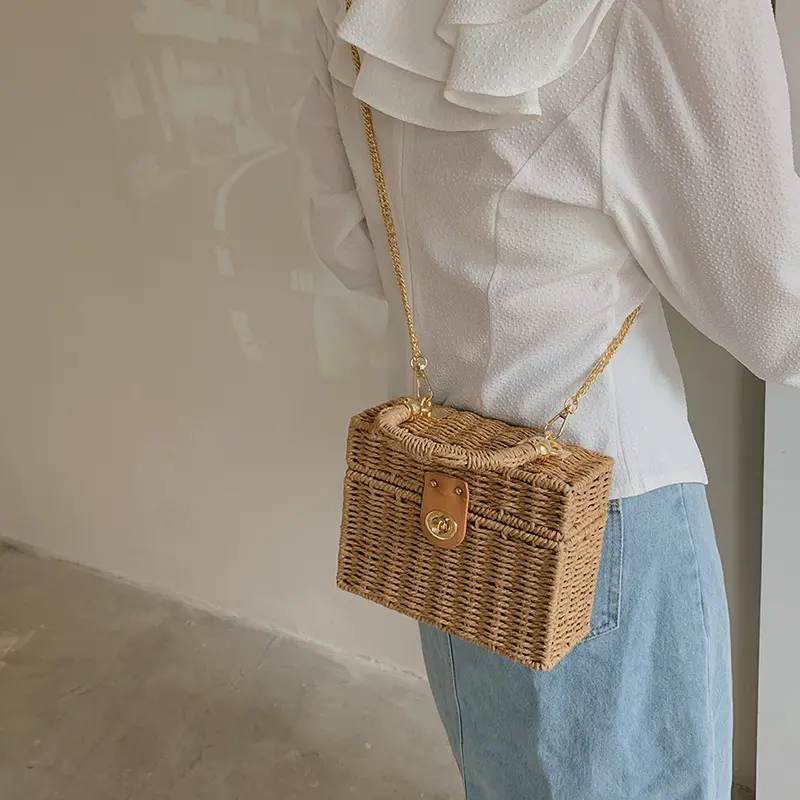 Women's Fashion Chain Box Crossbody Bag Rattan Straw Woven Shoulder Bag Female Summer Beach Bag Portable Small Handbag Purse