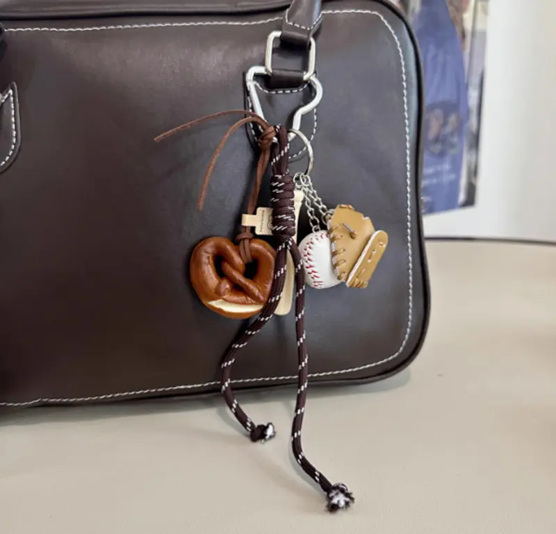 New Fashion Baseball Decor Sporty Style Key Chain Hand Woven Nylon Rope Bag Pendant Casual Trendy Bag Accessores