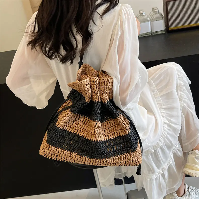 PU Leather Strap Woven Shoulder Bag Hollow Out Shopping Totes Large Capacity Striped Design Female Clutch Women Handbag