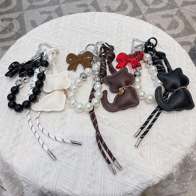 Lovely PU Leather Cat Keychain Car Keyring Cartoon PU Leather Hanger Fashion Bag Pendant Bag Ornament