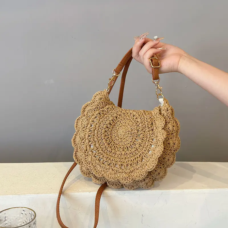 Woven Straw Round Handbags and Purses Shouler Crossbody Bags for Women Casual Summer Beach Ladies Messenger Bags
