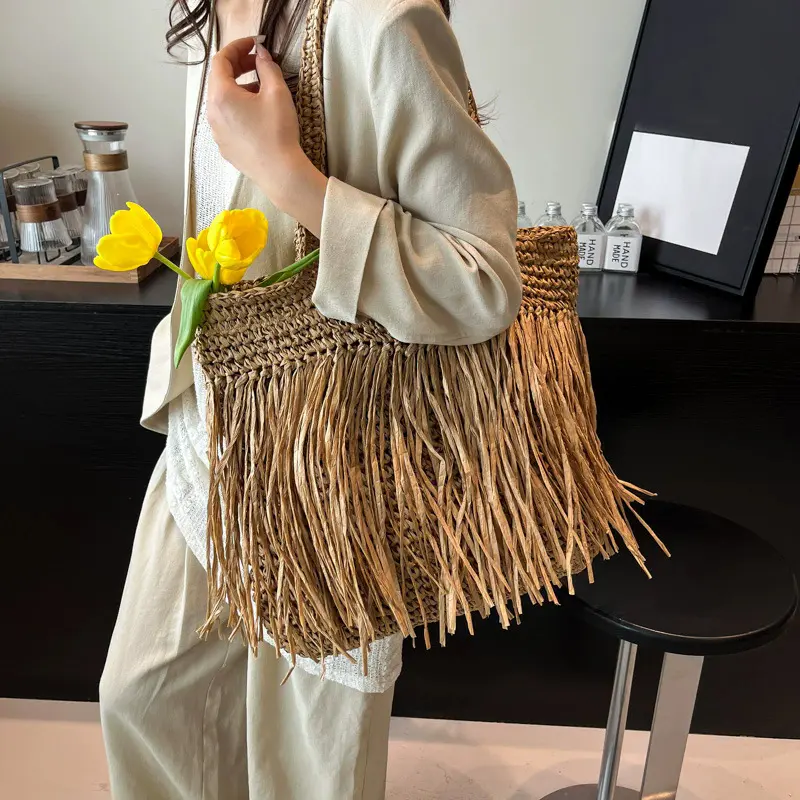 Tassel Shoulder Bags for Women Straw Woven Tote Bag Summer Beach Bags Weaving Handbag for Travel Vacation Women's Bag