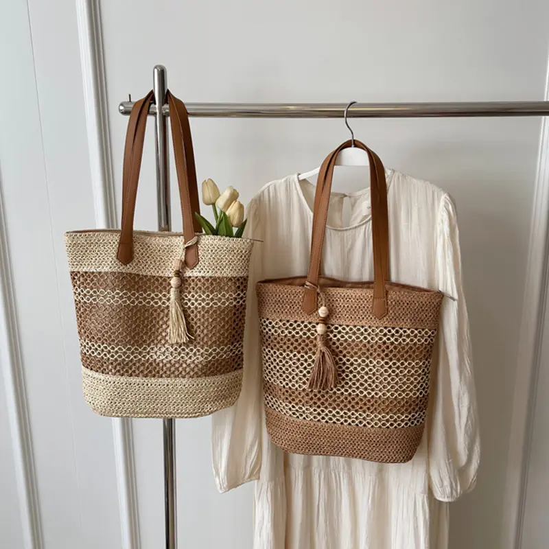 Women Crochet Beach Handbag with Pendant Straw Weaving Travel Handbag Large Capacity Fashion Tote Handbag